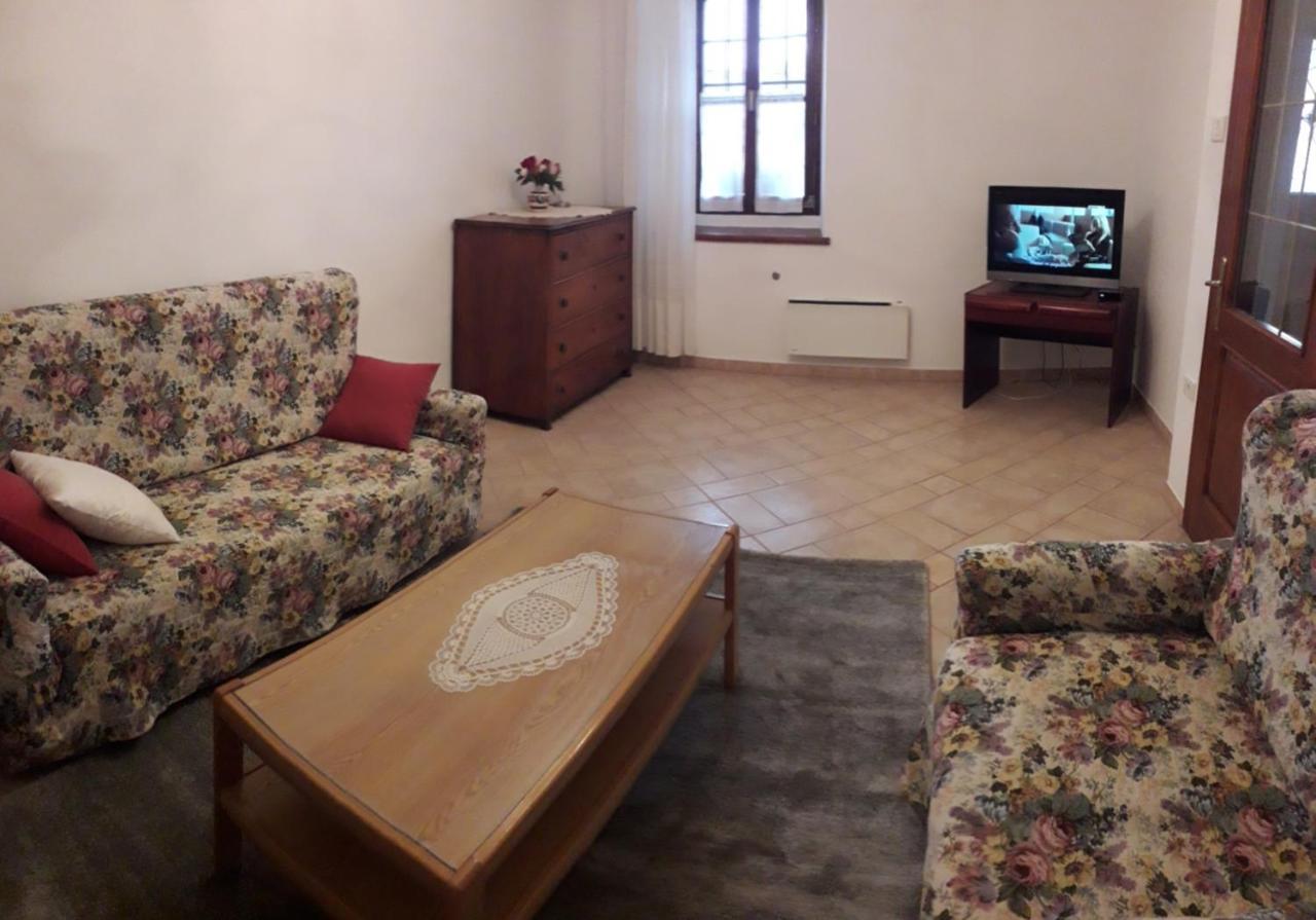 Appartement Vidin Raj à Vremski Britof Extérieur photo